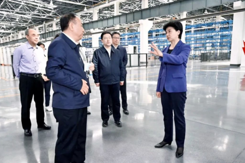 梁惠玲蒞臨九洲集團，深入包聯(lián)企業(yè)調(diào)研